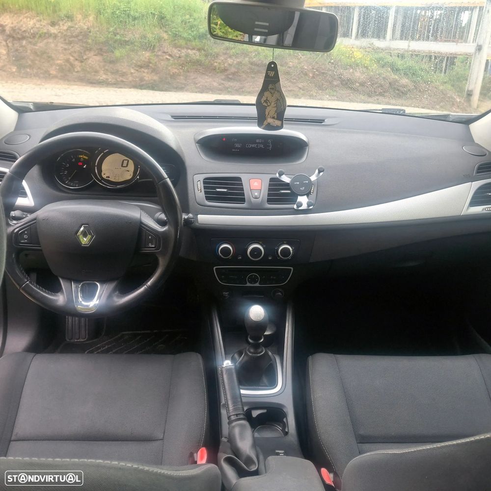 Renault Mégane Sport Tourer 1.5 dCi Dynamique CO2 Champion - 6