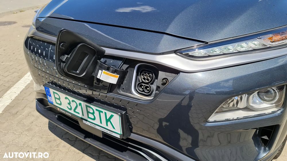 Hyundai KONA EV - 12