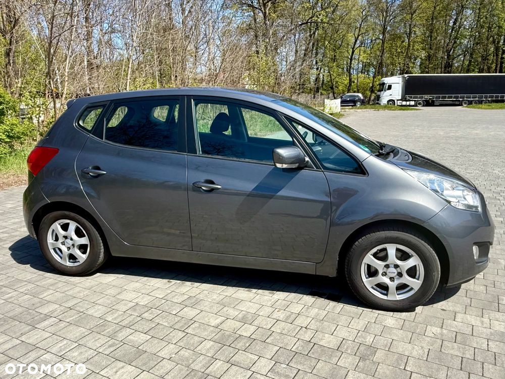 Kia Venga 1.4 CVVT Titanium Collection - 11