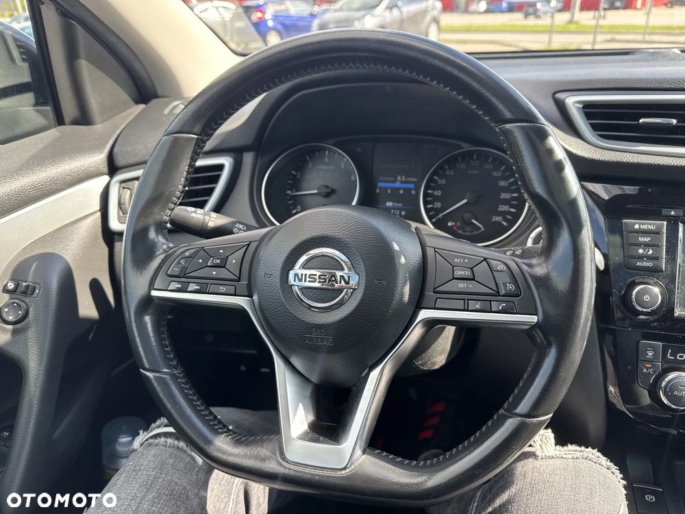 Nissan Qashqai 1.3 DIG-T N-Connecta - 16