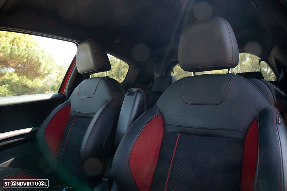 Peugeot 208 1.6 THP GTi - 11