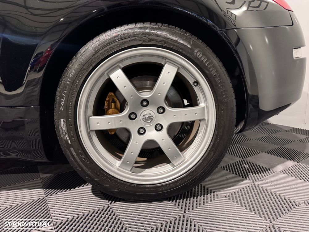 Nissan 350 Z Premium Pack - 32