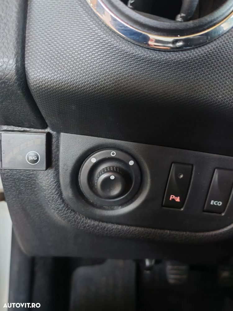 Dacia Logan 0.9 90CP Laureate - 4