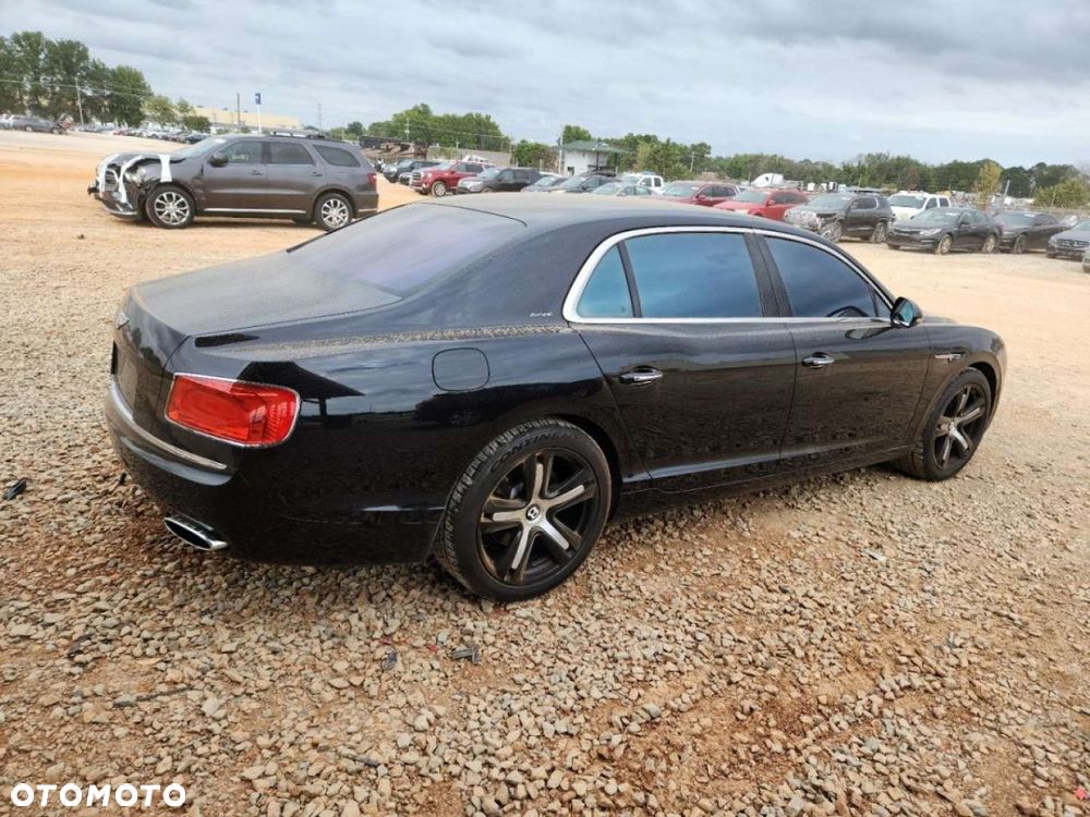 Bentley Flying Spur - 5