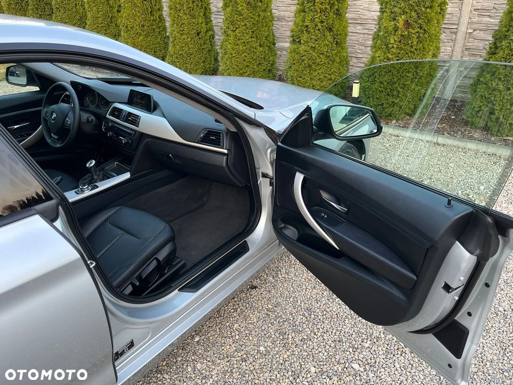 BMW 3GT 318d Modern Line - 30