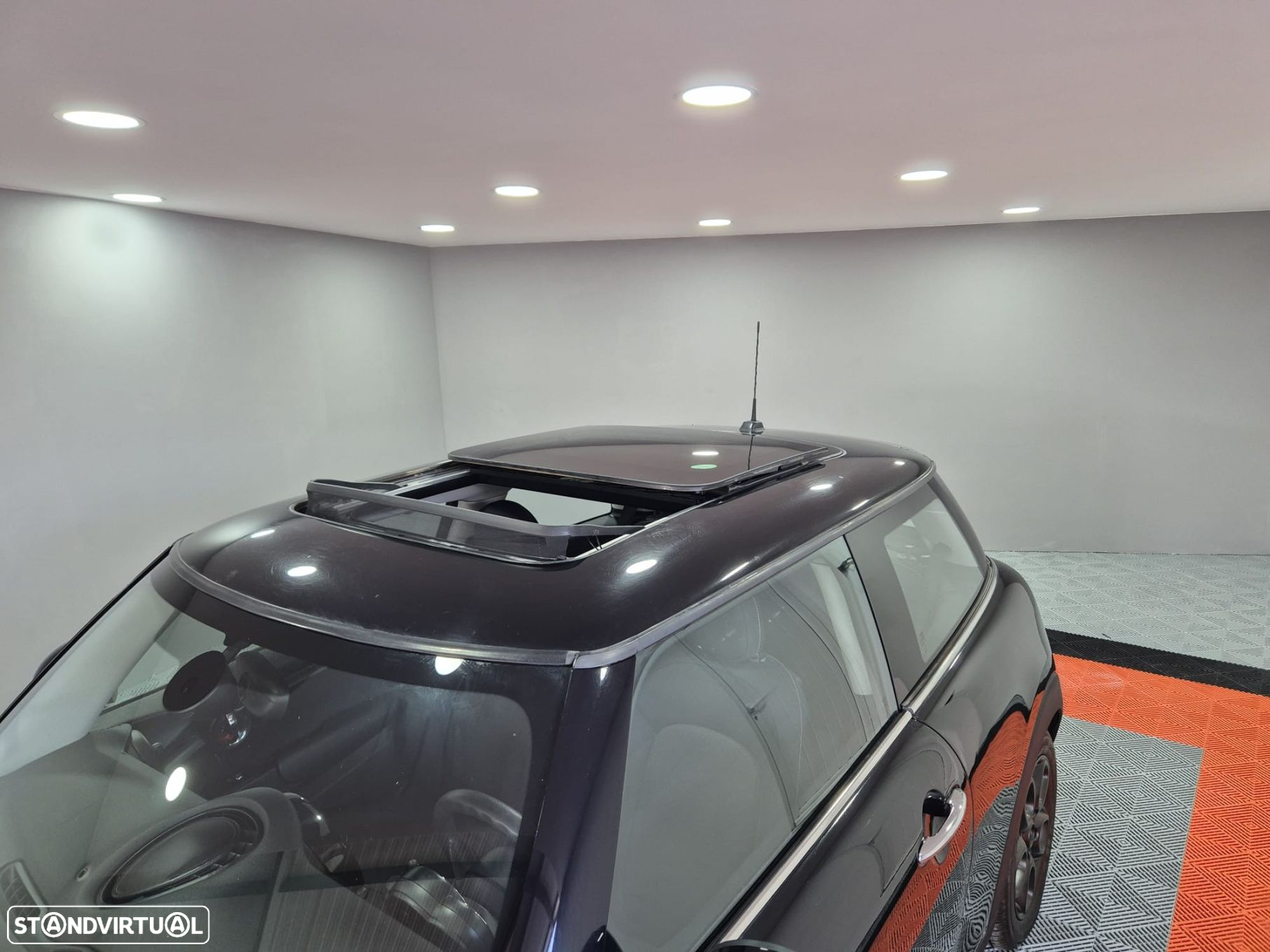 MINI 3 Portas Cooper D - 9