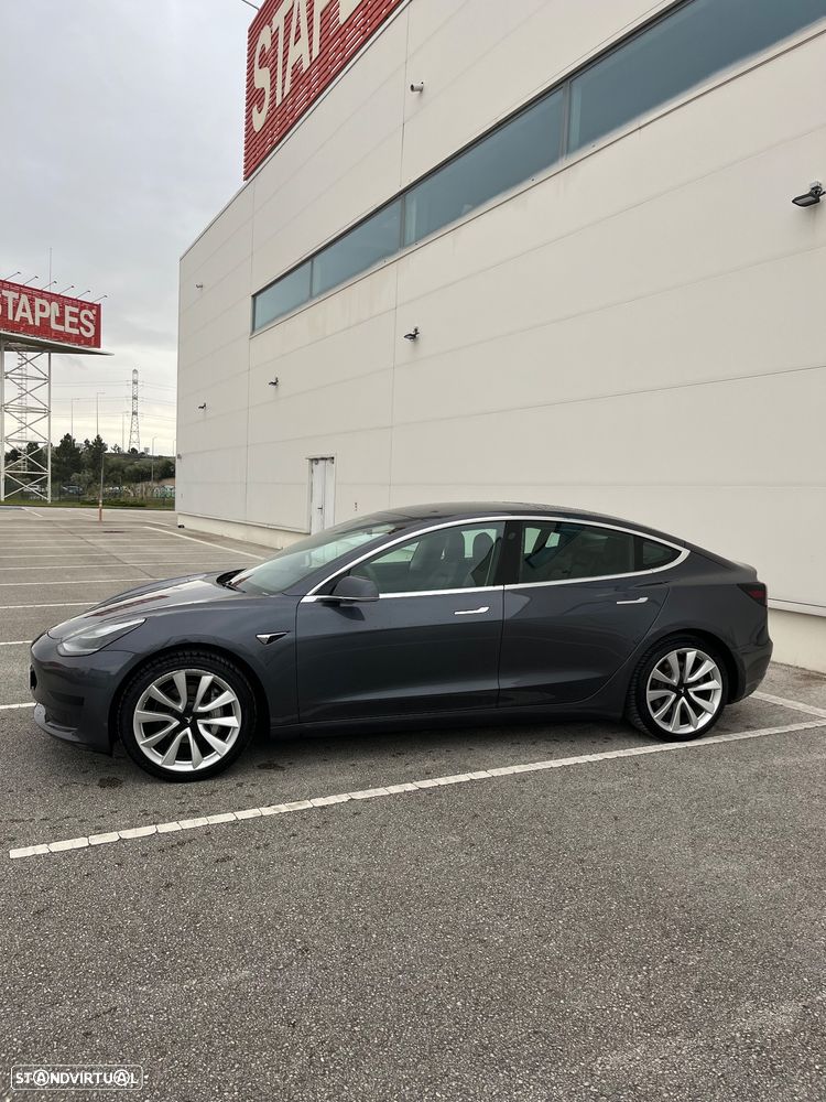 Tesla Model 3 Standard Range Plus RWD - 2