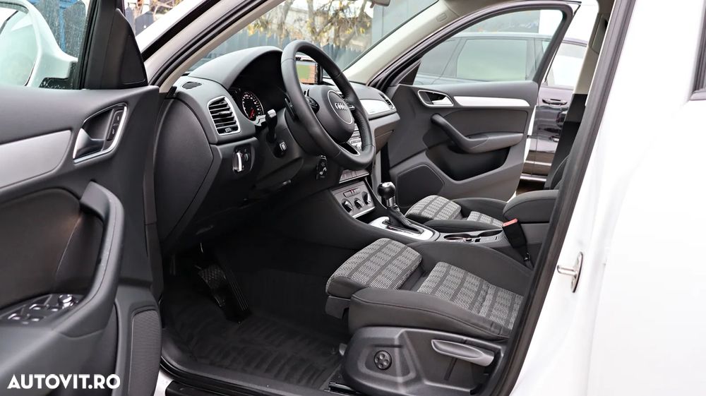 Audi Q3 2.0 TDI Quattro Stronic Sport - 12