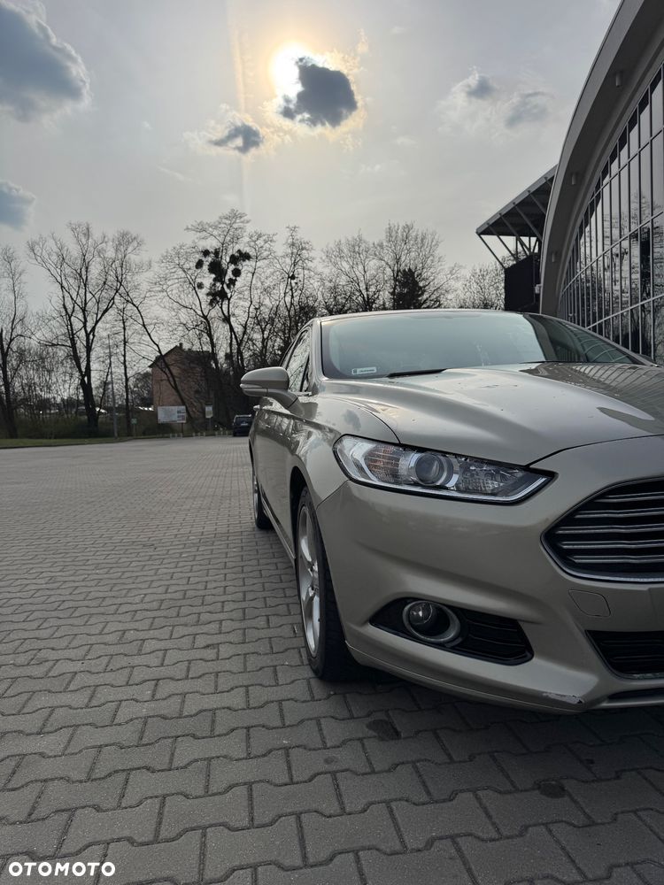 Ford Fusion - 14