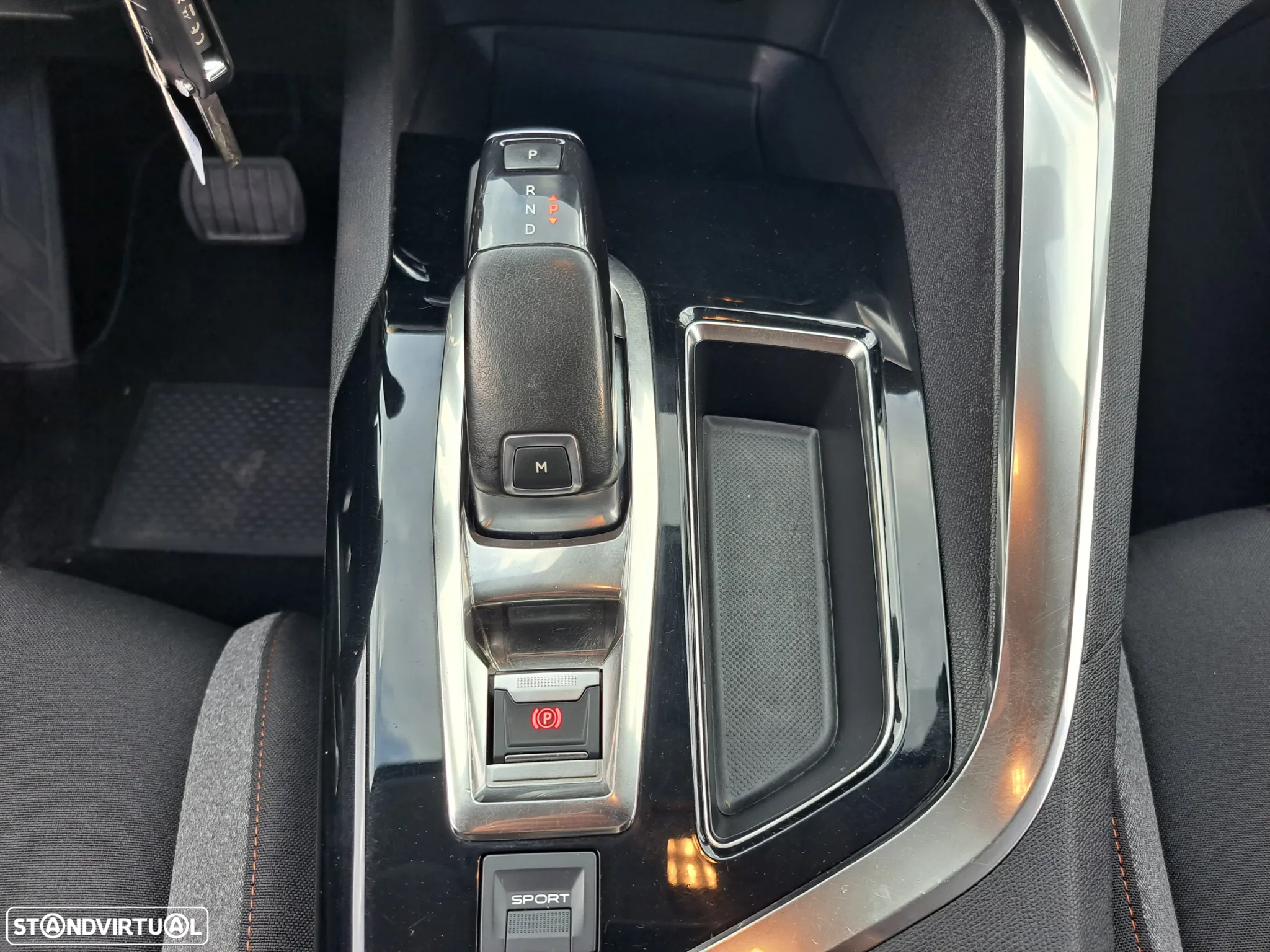 Peugeot 5008 1.5 BlueHDi Active Pack EAT8 - 28