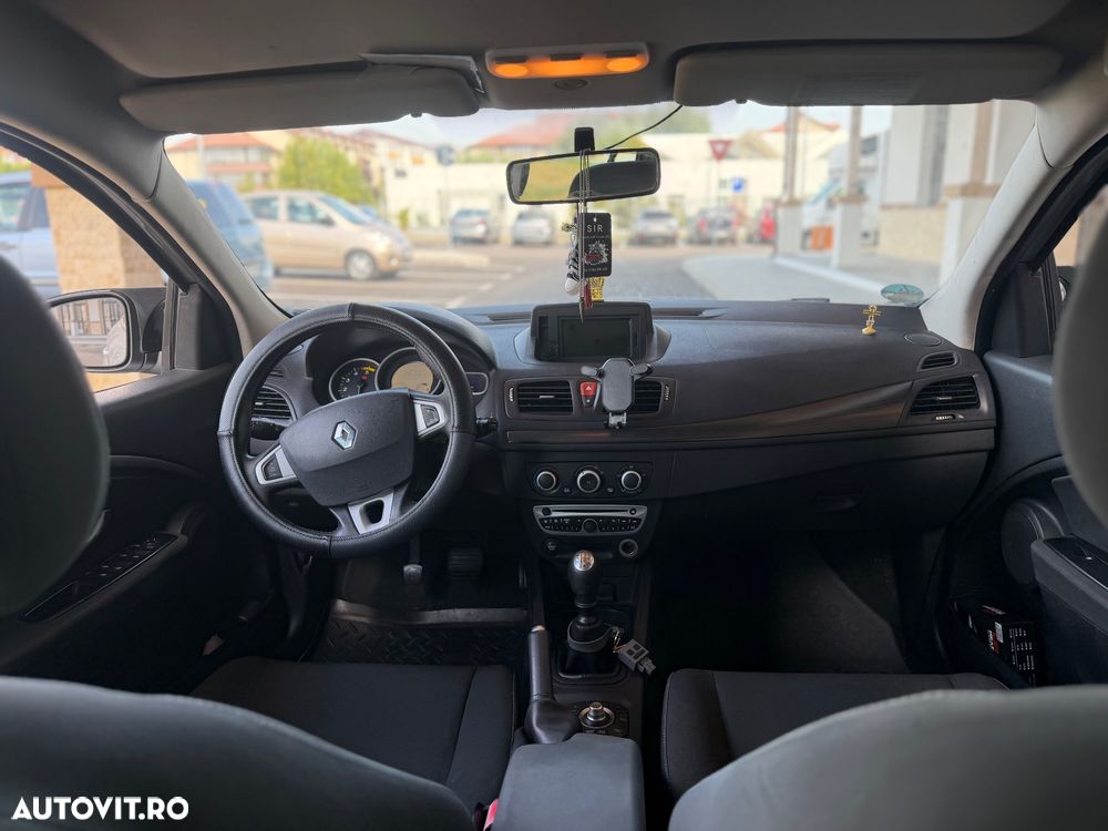 Renault Megane 1.5 dCi Dynamique - 2