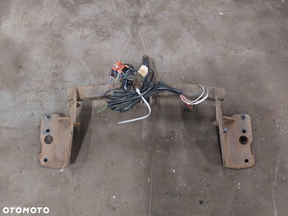 HAK HOLOWNICZY + TABLICZKA + WIĄZKA TOYOTA AURIS I HB 5D ID: 237015 - 2
