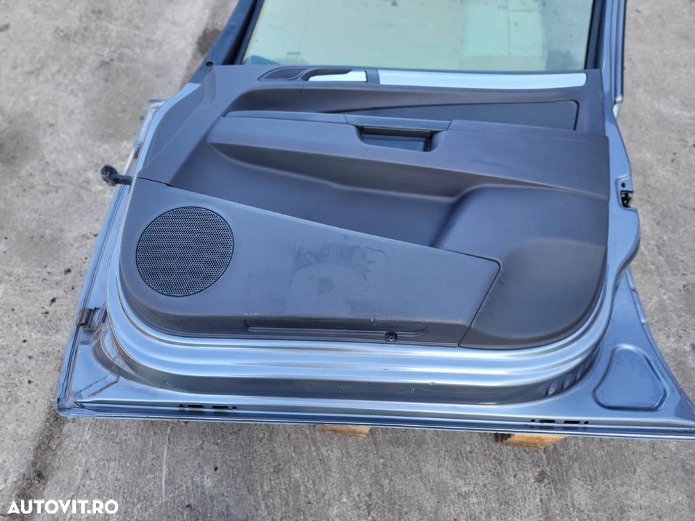 Usa dreapta fata complecta fara oglinda  Opel Zafira din 2009 - 9