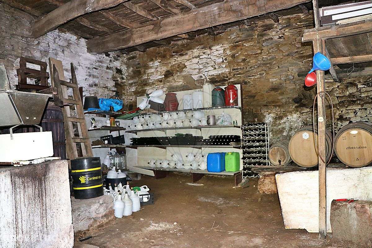 Moradia T1 para venda - Grande imagem: 2/16