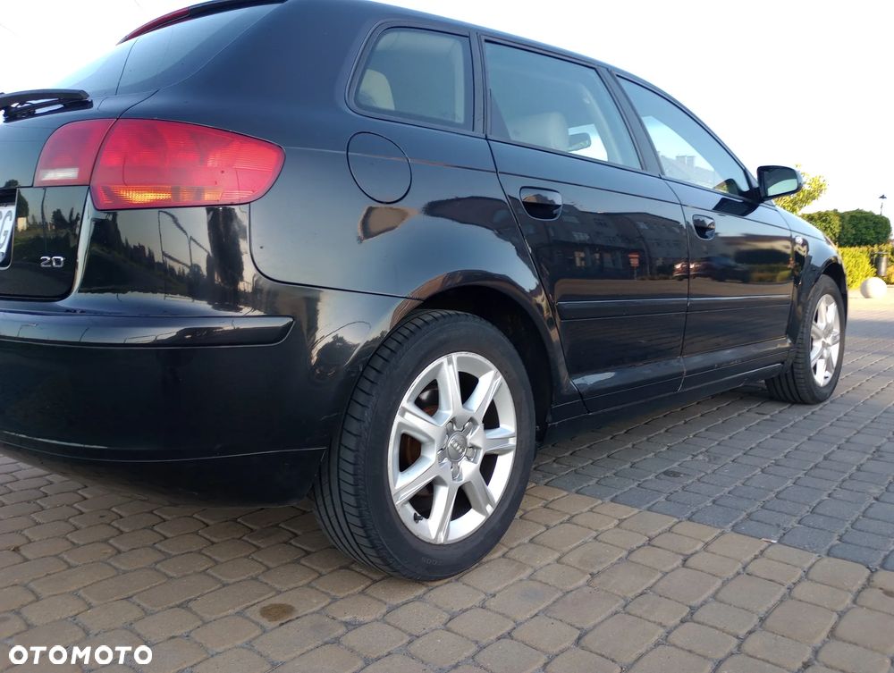 Audi A3 Sportback 2.0 FSI Ambiente - 22