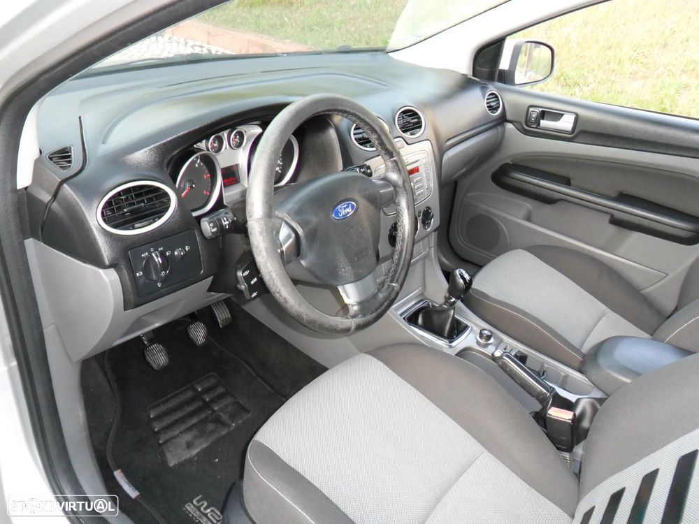 Ford Focus SW 1.6 TDCi Sport - 16