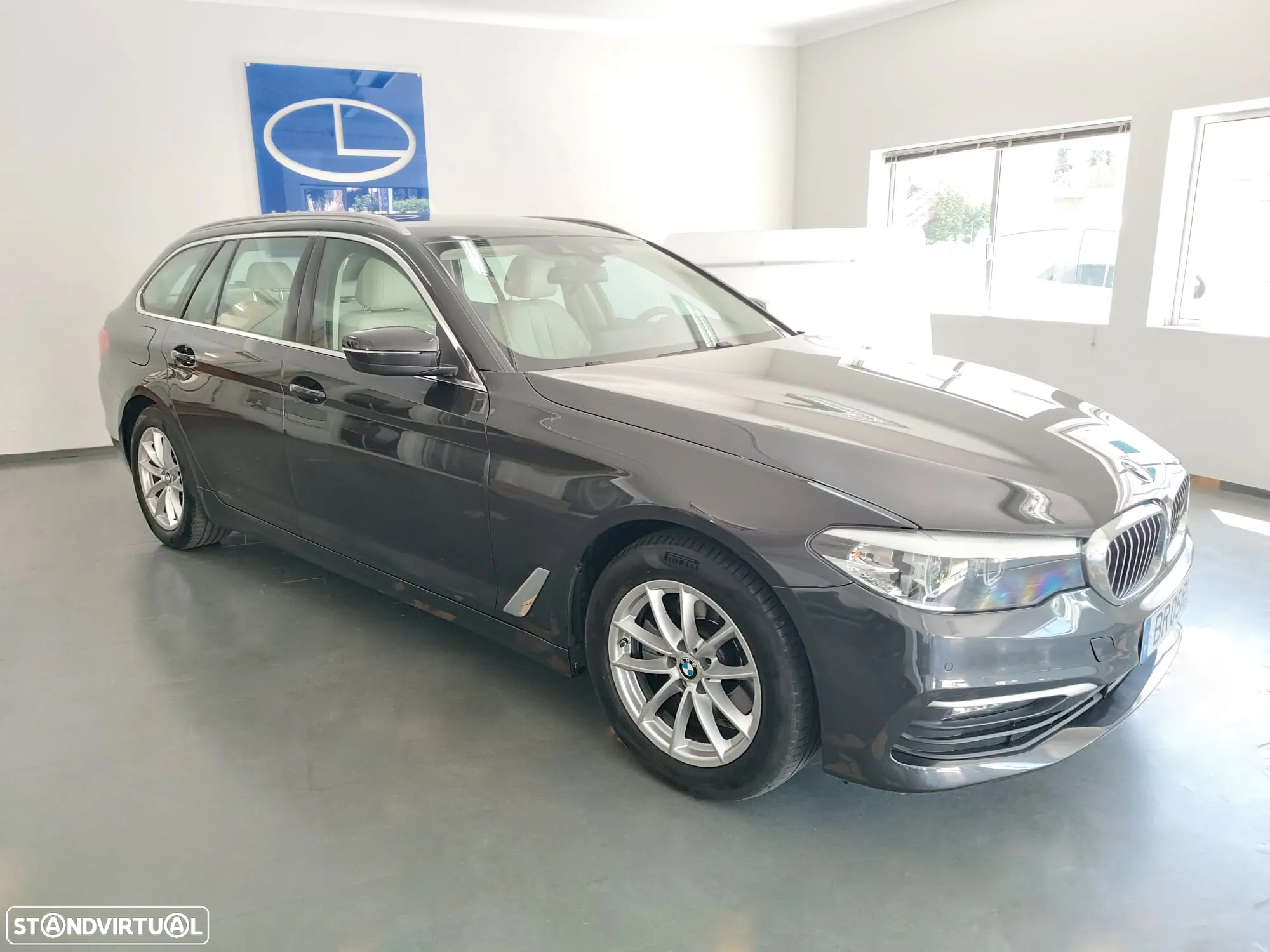 BMW 520 d Line Luxury Auto - 3