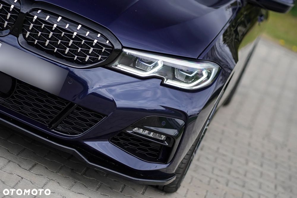 BMW Seria 3 330d xDrive mHEV M Sport - 18