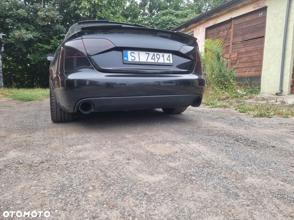 Audi A4 Limousine - 8
