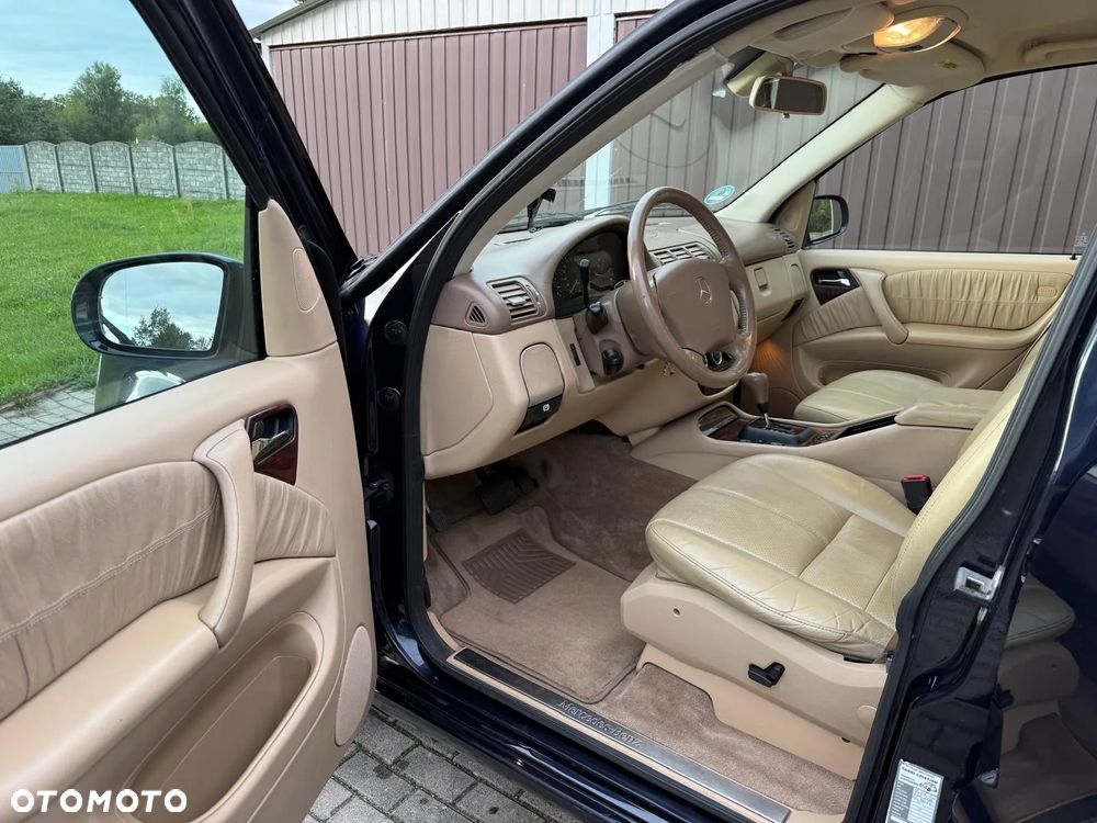 Mercedes-Benz ML - 24