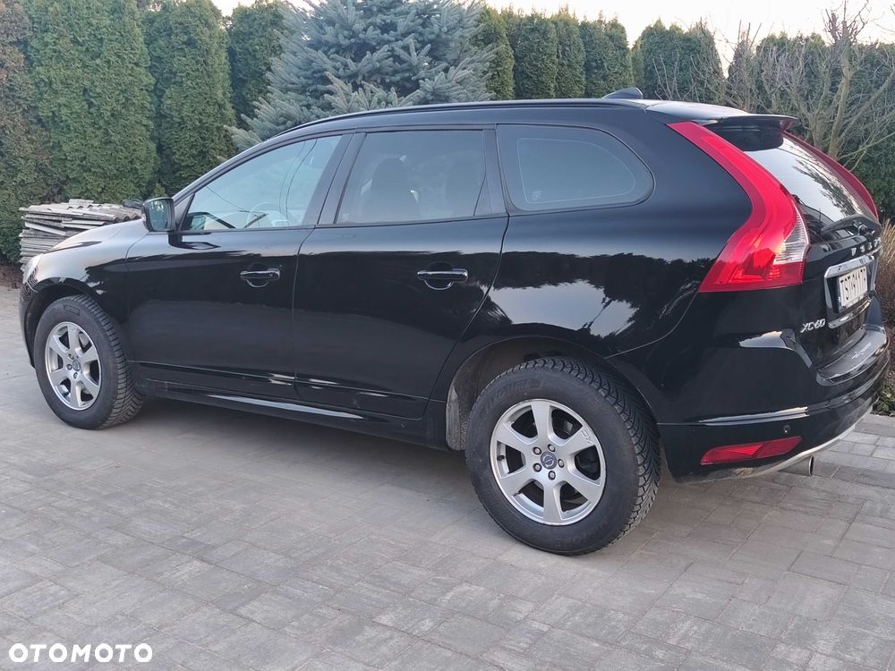 Volvo XC 60 - 4