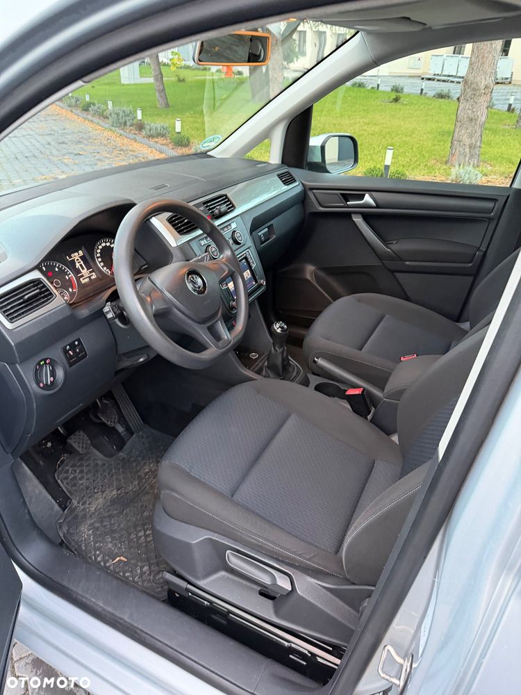 Volkswagen Caddy - 10