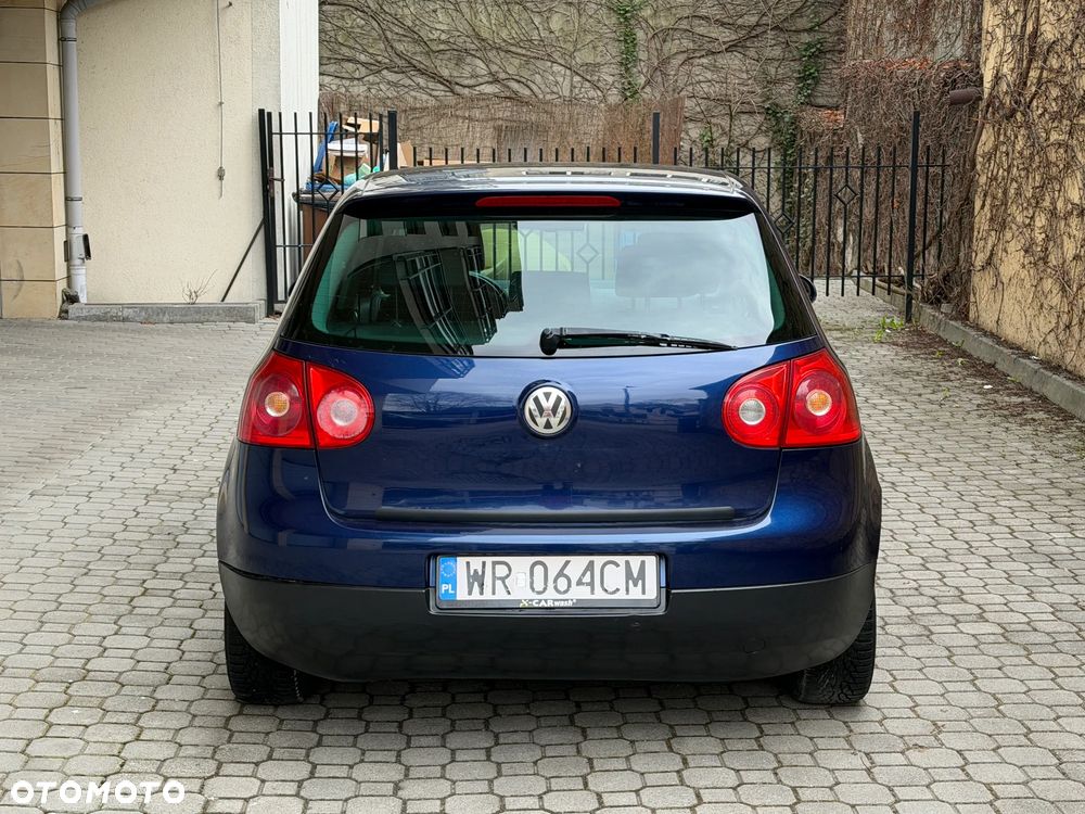 Volkswagen Golf 2.0 FSI Comfortline DSG - 5