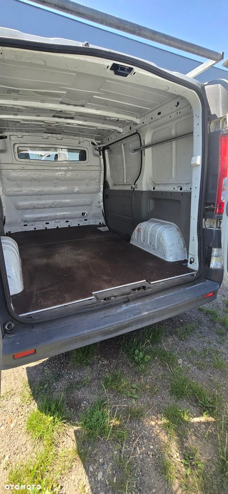 Renault Trafic - 16