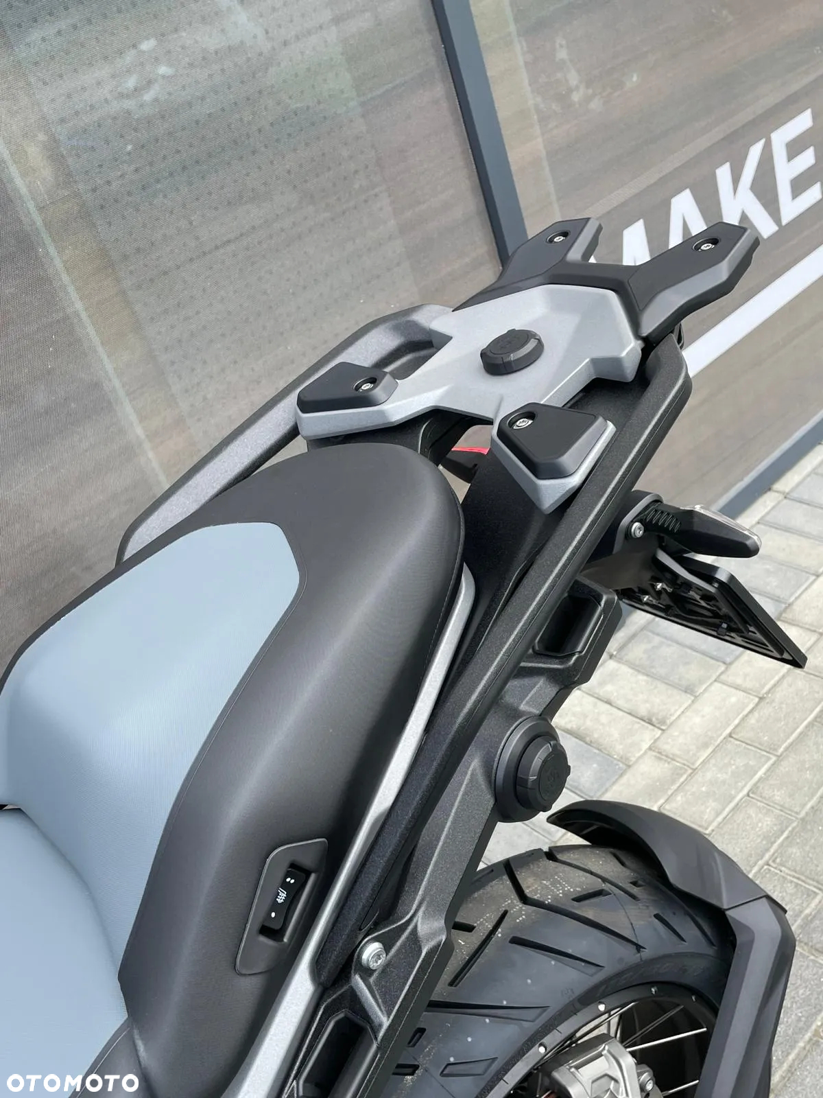 BMW R - 12