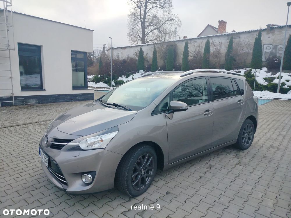 Toyota Verso 1.8 Premium 7os - 10