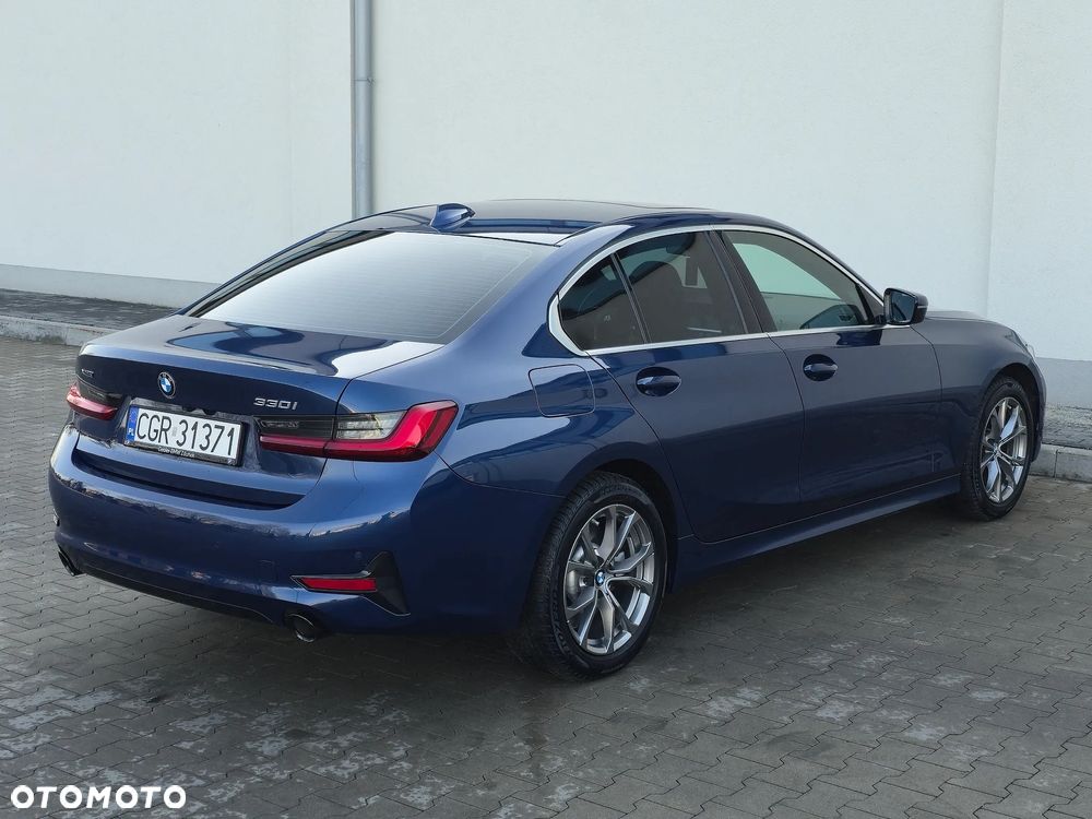 BMW Seria 3 330i xDrive Sport Line - 6