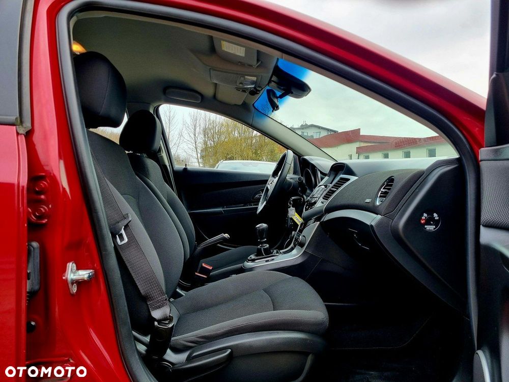 Chevrolet Cruze 1.8 LS - 11