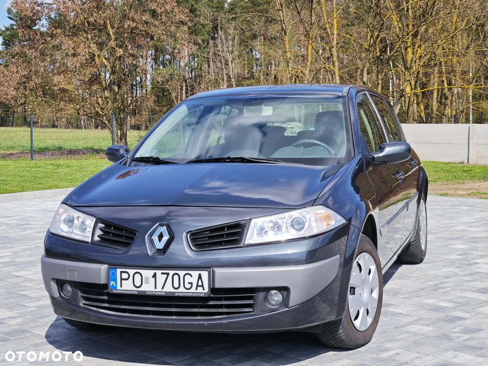 Renault Megane 1.6 Exception - 10