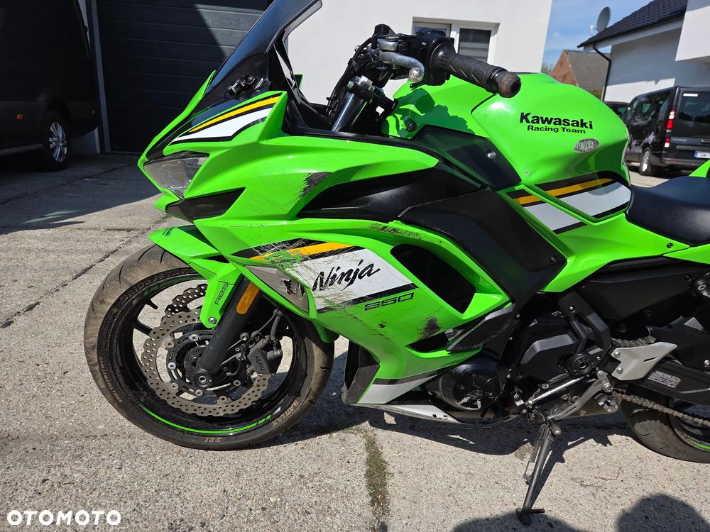Kawasaki Ninja - 8