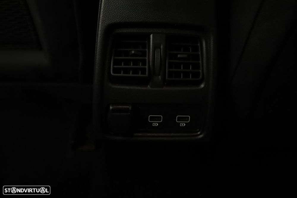Renault Captur 1.0 TCe Techno Bi-Fuel - 25