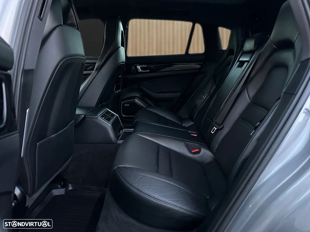 Porsche Panamera Sport Turismo 4 E-Hybrid Platinum Edition - 11