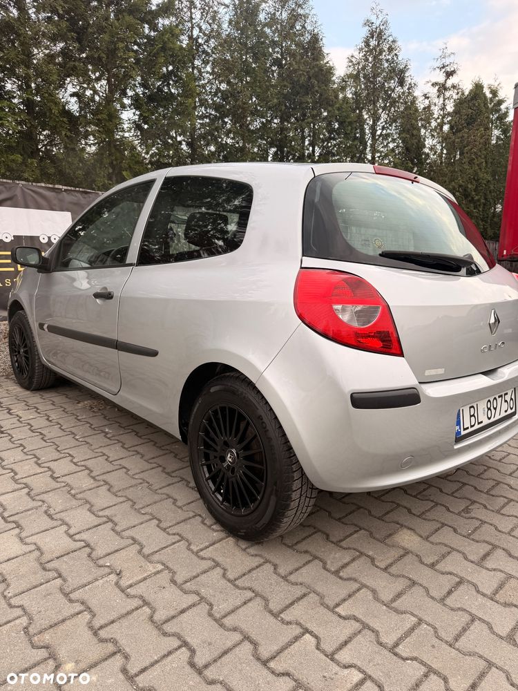 Renault Clio - 5