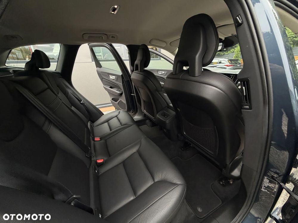 Volvo XC 60 D4 AWD Geartronic Inscription - 17