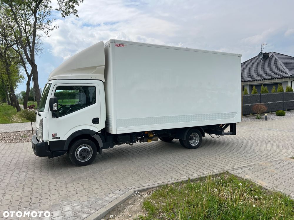Nissan NT 400 CABSTAR - 8