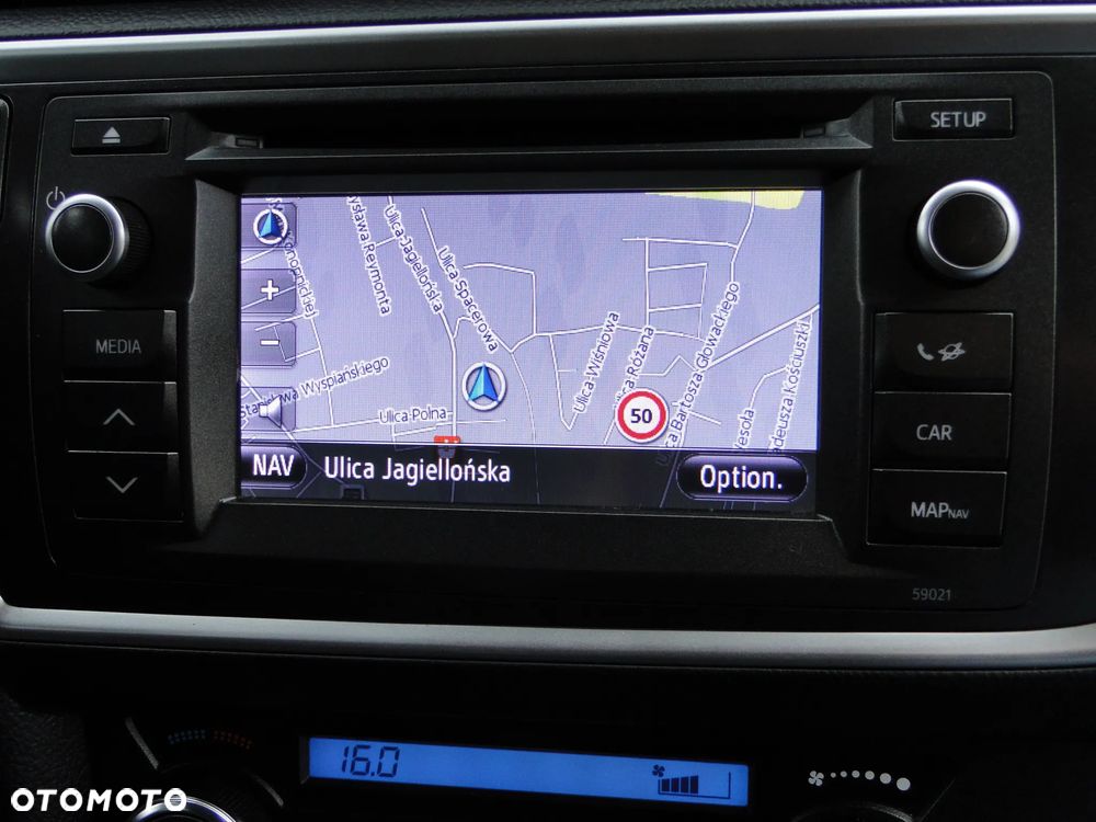 Toyota Auris 2.0 D-4D Prestige - 31