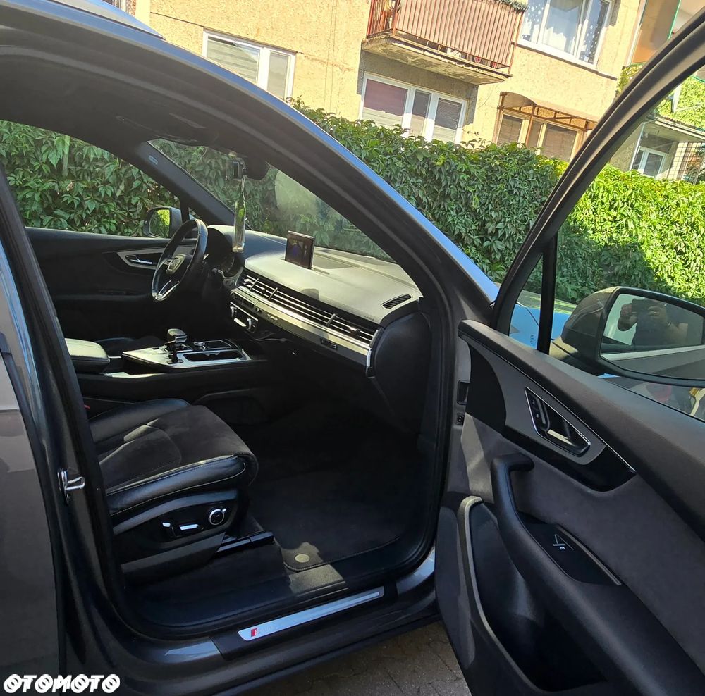 Audi Q7 - 12