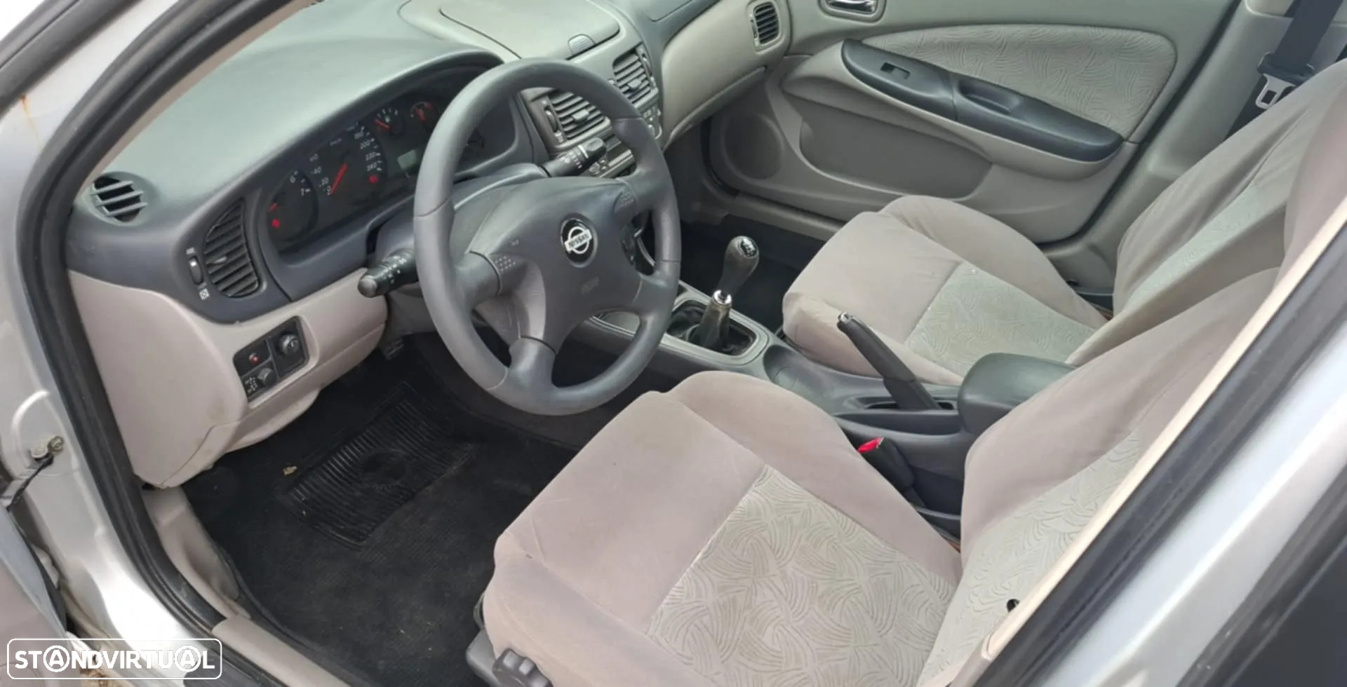 Nissan Almera 1.5 Comfort AC - 8