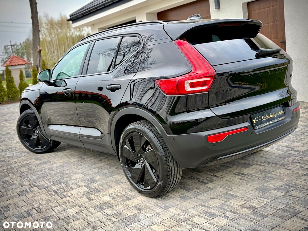 Volvo XC 40 B3 B DKG Ultra Black Edition - 2