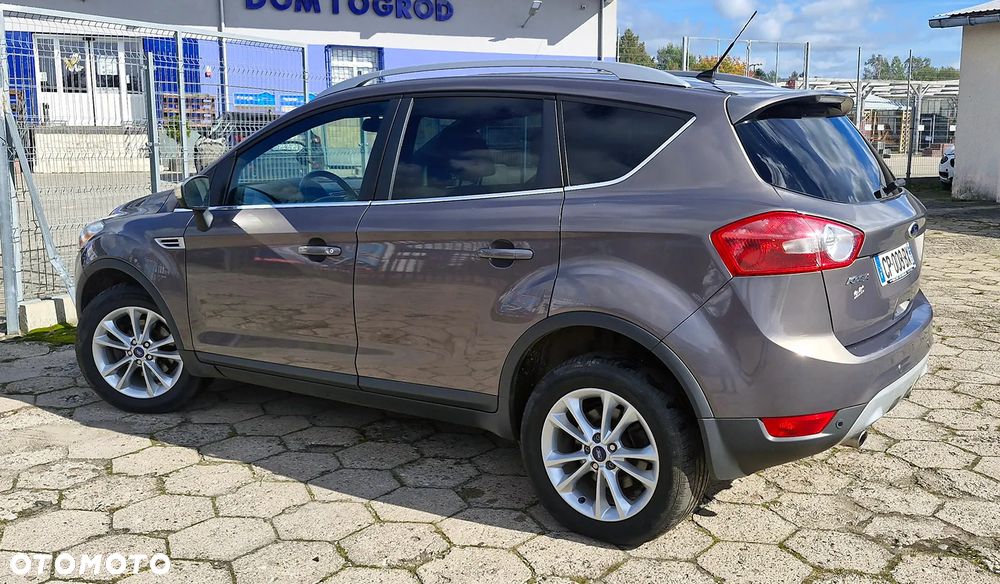 Ford Kuga - 4