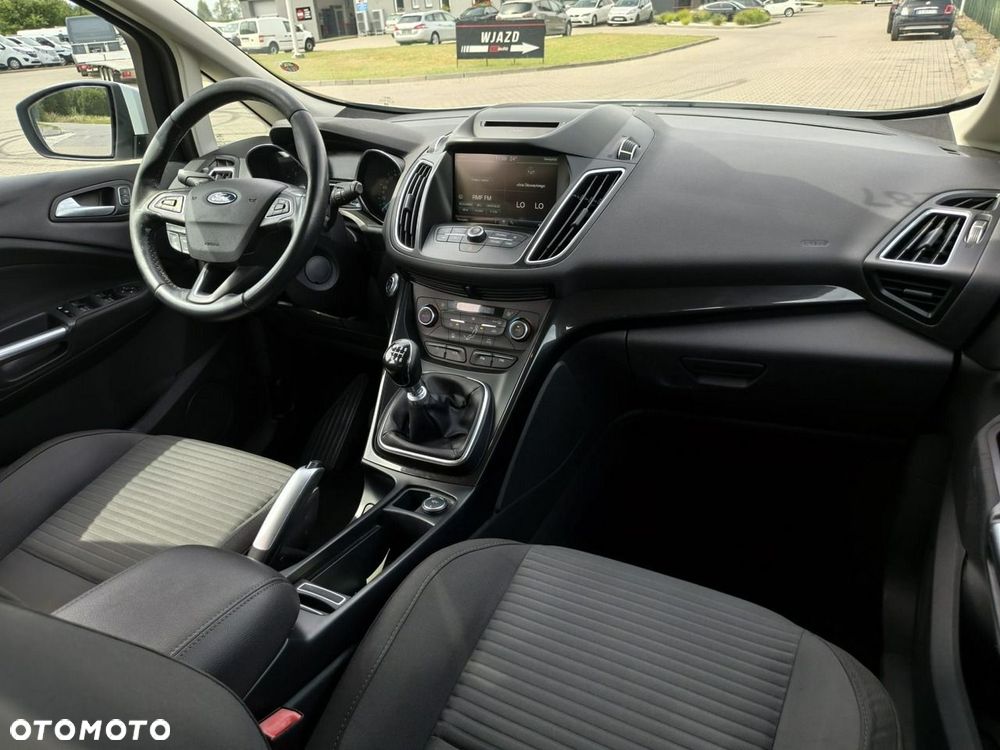Ford Grand C-MAX - 13