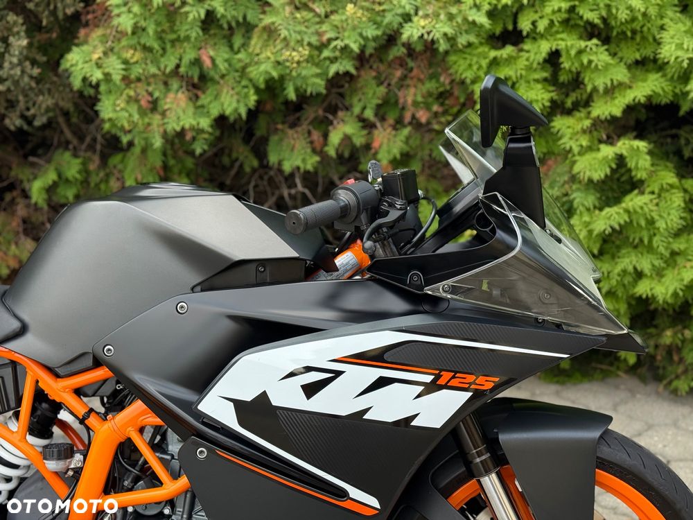 KTM RC 125 - 12
