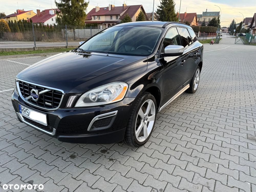 Volvo XC 60 D3 R-Design - 1
