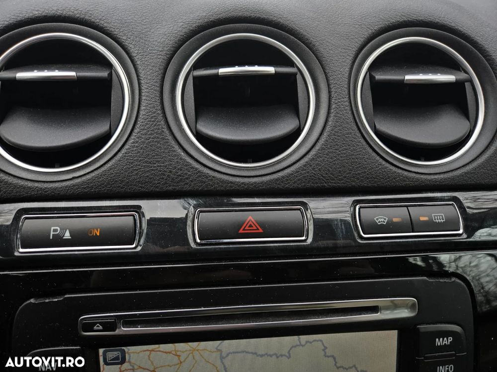 Ford S-Max 2.2 TDCi DPF Titanium - 30