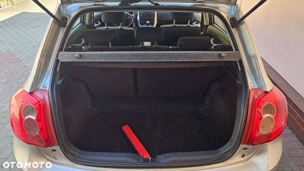Toyota Auris - 18