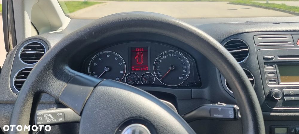 Volkswagen Golf Plus 1.6 FSI Comfortline - 12